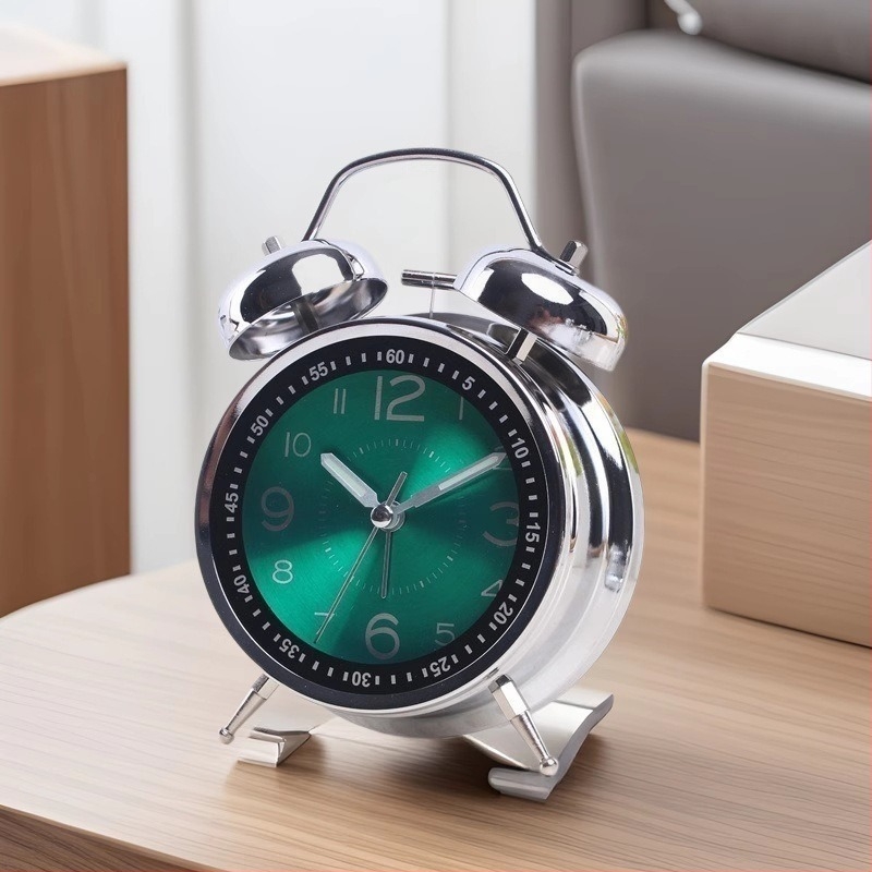 Ceas de alarmă cu carcasă metalică și cadran, afișaj LCD și ace analogice, mecanism Aishida, alimentat cu baterie, mișcare a secundelor lină