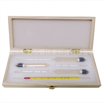 Dispozitiv pentru concentrația alcoolică – hidrometru, set de trei piese cu cutie din lemn și husă din plastic, interval 0-100, modele 0-40/40-70/70-100