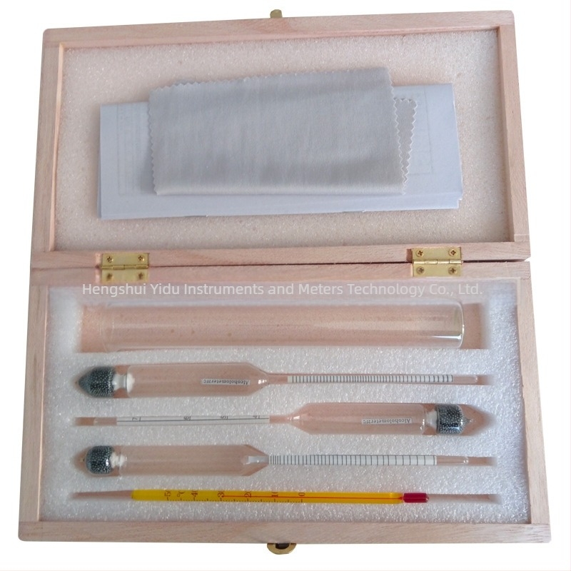 Dispozitiv pentru concentrația alcoolică – hidrometru, set de trei piese cu cutie din lemn și husă din plastic, interval 0-100, modele 0-40/40-70/70-100