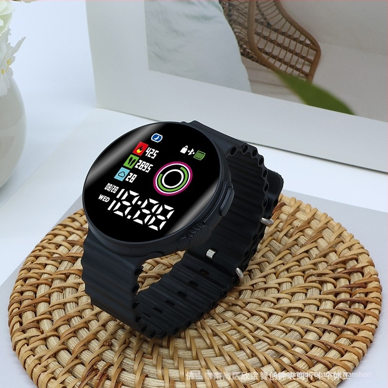 Ceas electronic pentru sport în aer liber, cu cadran pătrat, afișaj numeric, mecanism electronic, carcasă din plastic și curea din plastic