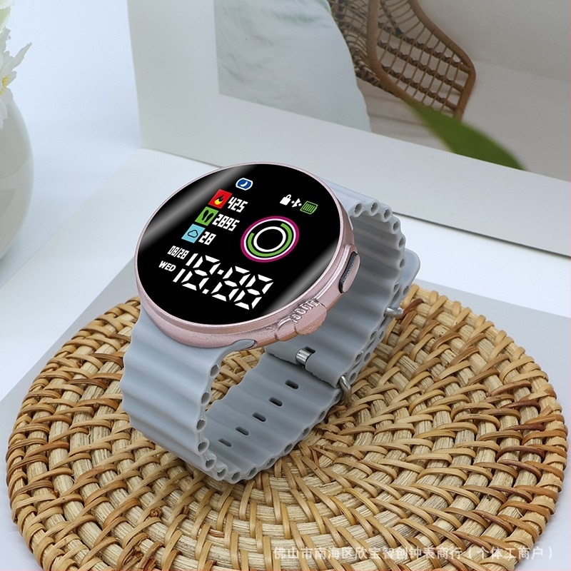 Ceas electronic pentru sport în aer liber, cu cadran pătrat, afișaj numeric, mecanism electronic, carcasă din plastic și curea din plastic