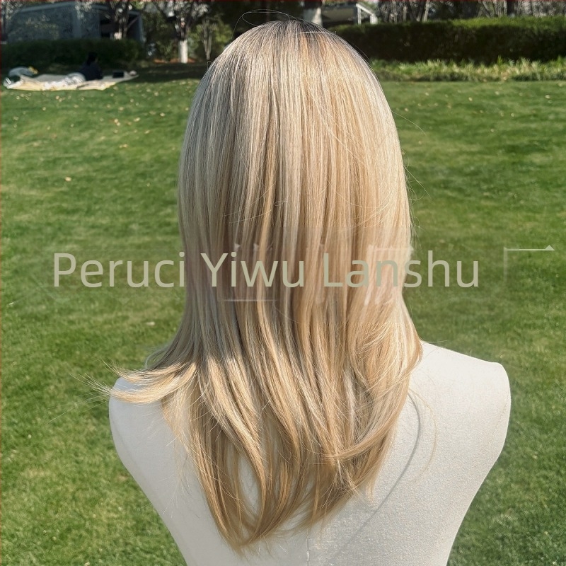 Perucă Smilco Sm242 pentru doamne; perucă din fibre chimice rezistente la temperaturi înalte; poate fi vopsită și aranjată; mecanism de fabricație