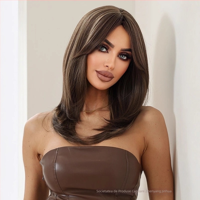 Perucă pentru femei, stil natural LC242-8 (Material păr: fibră rezistentă la temperaturi; Tehnologie de procesare: mecanism; Stil: natural)