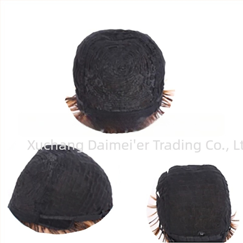 Perucă cu bucle răsucite, stil cu trei șiruri, fibră rezistentă la temperatură, model dme2769, nu se poate vopsi, ușor de purtat.