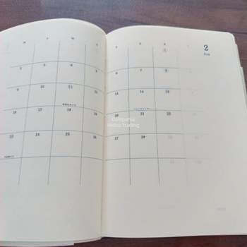 Planner notebook 2026 cu planuri lunare și săptămânale; jurnal; sub 100 pagini; cadou pentru coleg de clasă; cadou de Crăciun