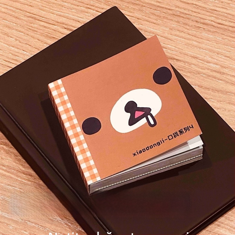 Mini caiet cu Rilakkuma în stil desen animat, pagini detașabile, format de buzunar (fără lipire; IP neautorizat)