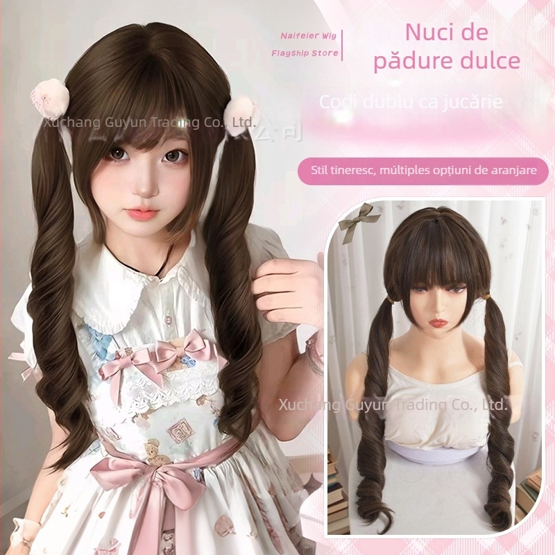 Perucă cu coadă dublă, păr lung buclat, stil coreean; fibre din mătase rezistente la temperaturi înalte; nu poate fi vopsită sau tratată prin permanent.