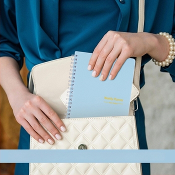 Bloc de notițe cu legare prin spirală și copertă PP, hârtie din pulpă de lemn, 50–100 pagini, stil office, brand Junnuohao