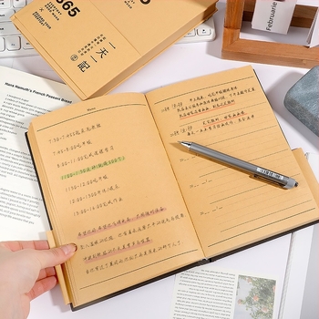 Jurnal-planificator de 365 de zile, hârtie kraft, 100–200 pagini, legătură cusută, stil nostalgic retro