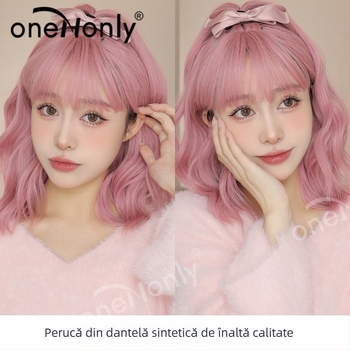 Perucă LC210-1, oneNonly — păr de mătase, breton scurt buclat Qi, stil cosplay japonez-coreean drăguț