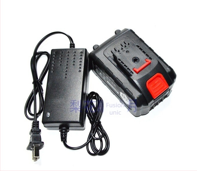 Bormașină/șurubelniță fără fir cu baterie Li-ion și încărcător Type-C; tensiuni 42V/36V/48V