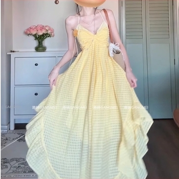 Rochie A-line, imprimeu grilă, decolteu halter-back, fără mâneci, lungime midi, talie înaltă