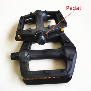 Pedal de bicicletă din plastic, model universal, compatibil cu biciclete de munte și biciclete pentru copii (Material: Plastic; Model: Universal; Cod: Q-021)