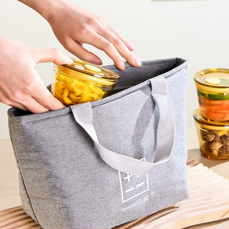 Cutie pentru prospețime din sticlă borosilicată, formă pătrată, capacitate ≤300 ml, compatibilă cu cuptorul cu microunde, rezistentă la căldură