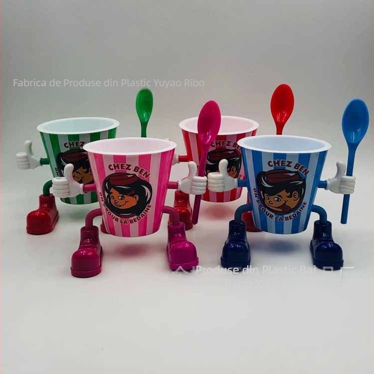 Cupă din plastic pentru înghețată cu design de fată desen animat (Tehnică de serigrafie; Personalizare disponibilă; Logo imprimat; Ambalare: cupă; Model: seria B)