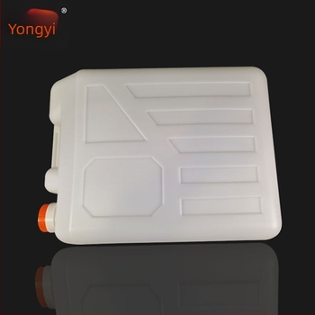 Recipient plat din plastic pentru sosuri și uleiuri, HDPE, calitate alimentară, brand Swimmer, logo tipărit, capac cu inel de tractare, posibilitate marcă privată