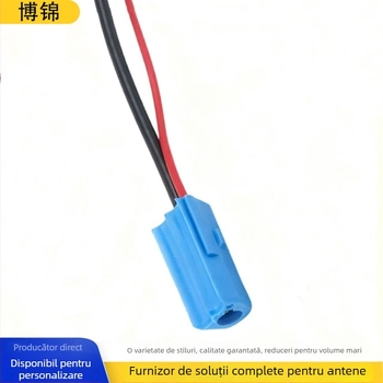 Amplificator antenă radio auto cu 18 dB câștig, instalare plug-in, compatibilitate universală, funcționare la 12V