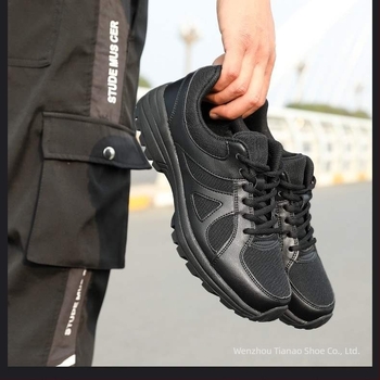 Pantofi de antrenament - respirabili, partea superioară din plasă, închidere cu șireturi, talpă din cauciuc