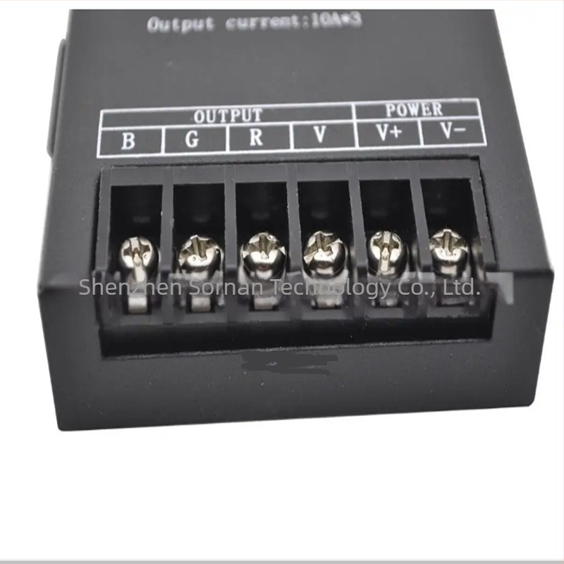 Amplificator semnal pentru bandă LED, carcasă metalică 30A, control PWM, 5-24V, rază de control 25 m, IP20