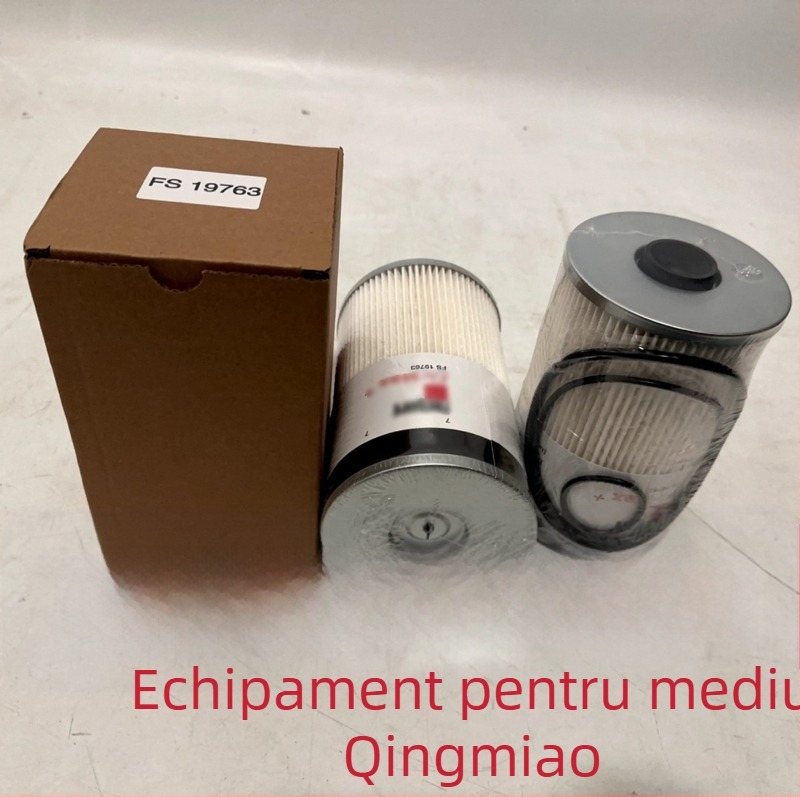 Fs19763 Filtru de combustibil diesel pentru camioane grele și excavatoare – Plasă poliester, Element filtrant înfășurat, Separare ulei-apă, Utilaje de construcții