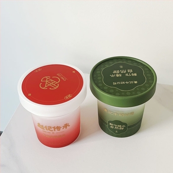 Cupe de unică folosință din plastic pentru takeout, cu folie interioară și capac; volum 401–500 ml; material PP; compatibilă cu cuptorul cu microunde