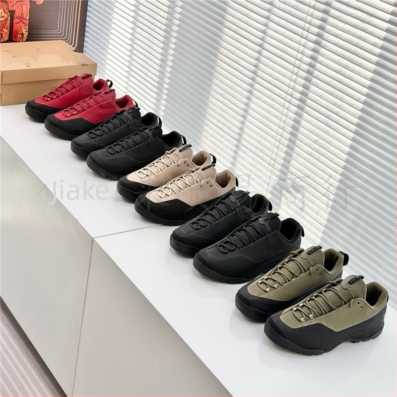 Pantofi de drumeție pentru bărbați, pentru toamnă - impermeabili, antiaderanți, rezistenți la abraziune, partea superioară din nubuk, talpă interioară din textil