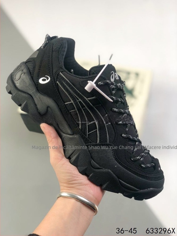 Ghete de drumeție pentru bărbați – șireturi frontale, partea superioară din plasă, înălțime crescută, talpă din cauciuc antiderapant