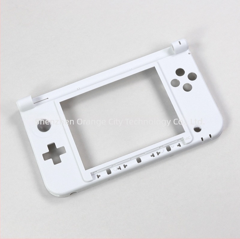 3DS XL șasiu - ramă centrală a carcasei cu ramă a ecranului pe partea C; material plastic; personalizare disponibilă; suportă distribuție într-un singur element