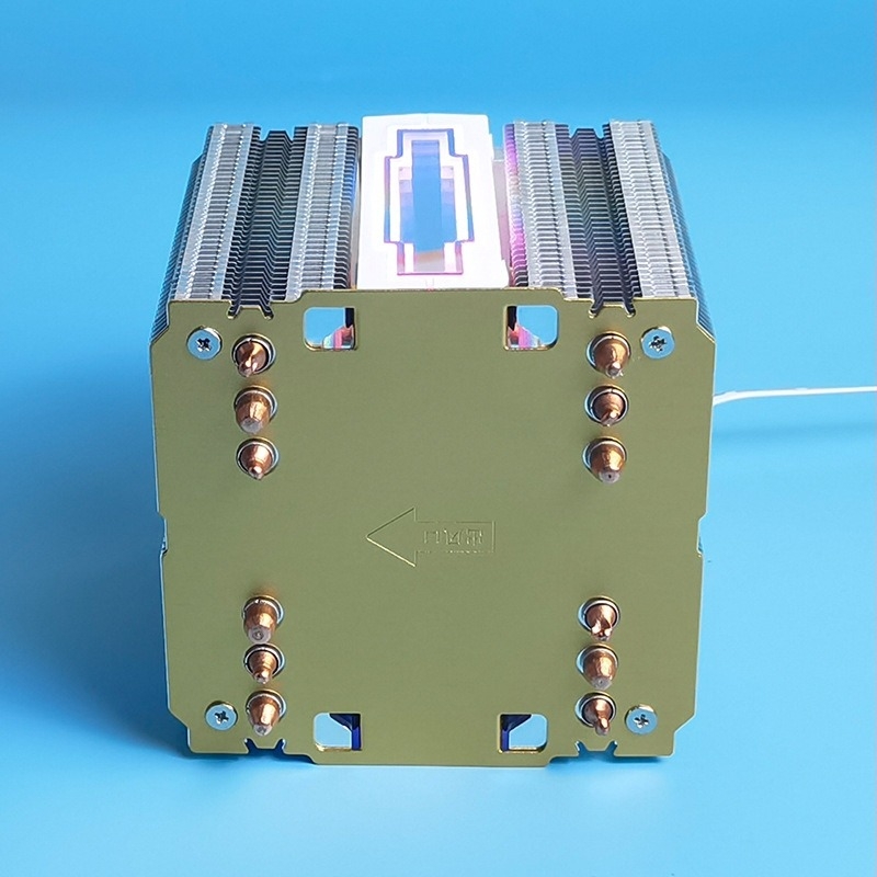 Radiator pentru semiconductori, construcție din cupru-aluminiu, 4-6 țevi de răcire, răcire prin aer, funcționare silențioasă, 2000 RPM