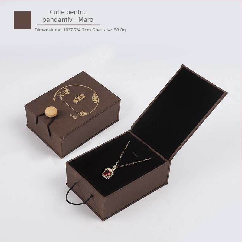 Cutie pentru brățări și pandante – stil moștenire în design, ambalaj din materiale compozite