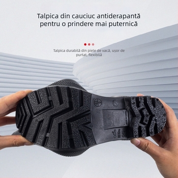 Cizme de ploaie înalte, partea superioară din PVC, talpă din cauciuc, gambă până la jumătate, încălcare tip slip-on, impermeabile