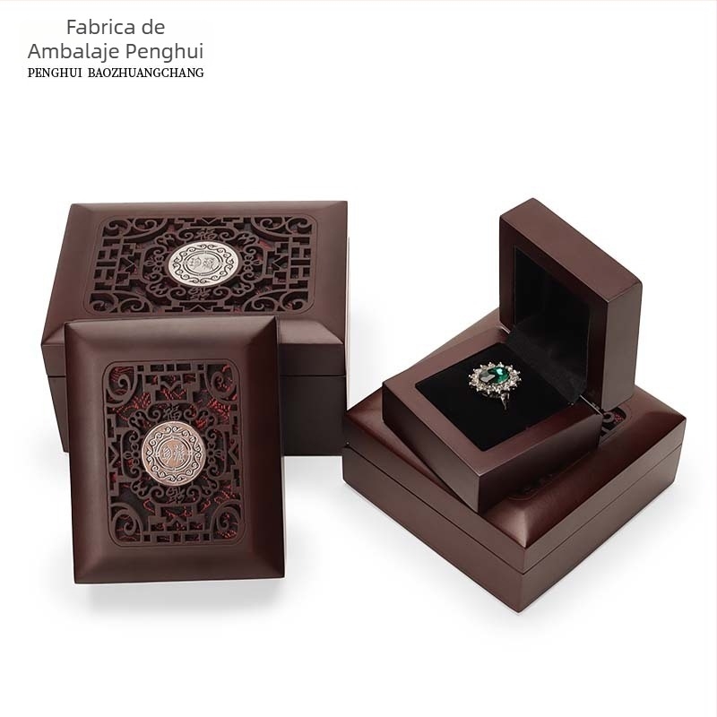 Cutie pentru bijuterii din lemn, design retro cu decupaje, material din placă densă/material compozit, brand Peng Hui, cutie de ambalare pentru bijuterii, origine Guangdong Foshan, China