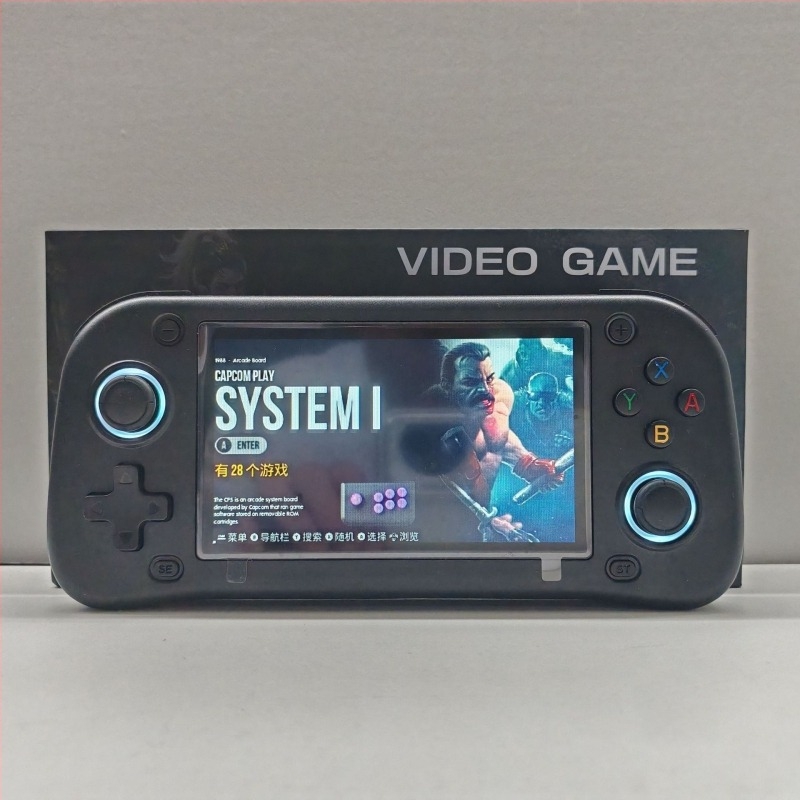 Consolă portabilă de jocuri cu joystick, sistem de operare open-source, 64GB memorie, interfață USB, conectivitate wireless și MP3 player