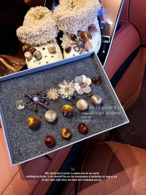 Accesoriu pentru pantofi cu cataramă în formă de floare pentru pantofi perforați — set model; stil fashion european și american; potrivit pentru alte tipuri de pantofi; pentru toate anotimpurile