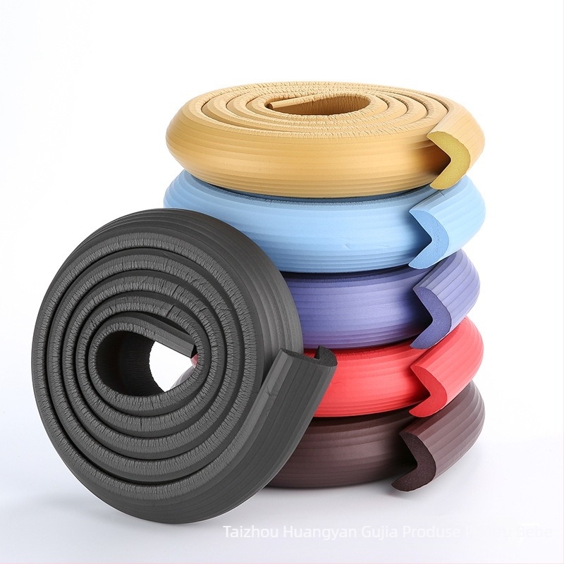 Protecție colț masă pentru grădiniță, cu model în dung, îngroșat și mai lat - Import: Nu; Brand: Other; Ambalare: 80 buc.