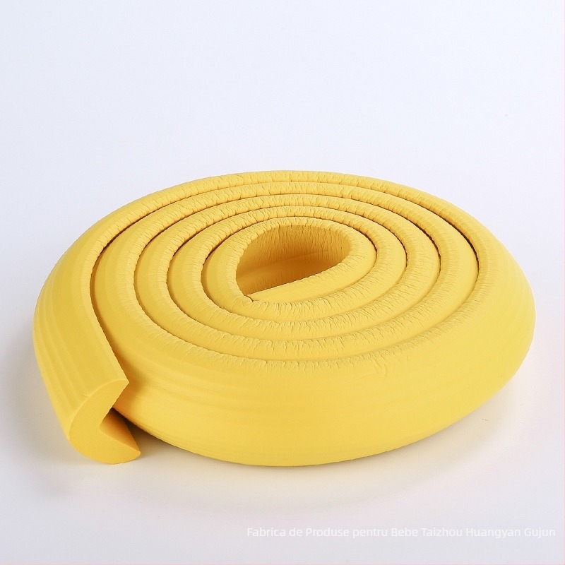 Protecție colț masă pentru grădiniță, cu model în dung, îngroșat și mai lat - Import: Nu; Brand: Other; Ambalare: 80 buc.