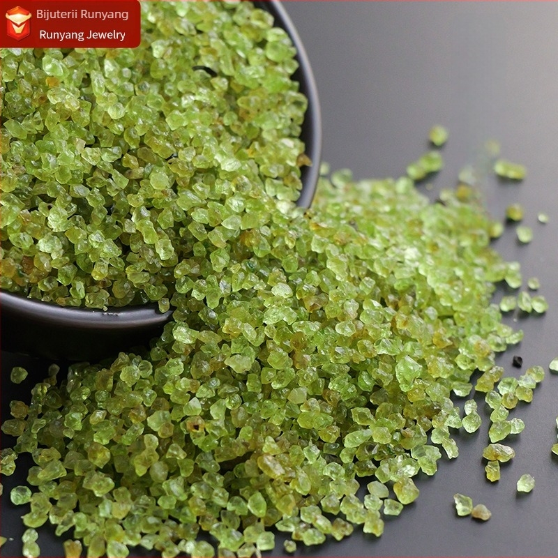 Pietriș natural din olivină cristal pentru acvariu și ghivece – Formă geometrică; Material: cristal; Brand: Runyangshi; Ambalaj: pungă PP; Stil: simplitate modernă