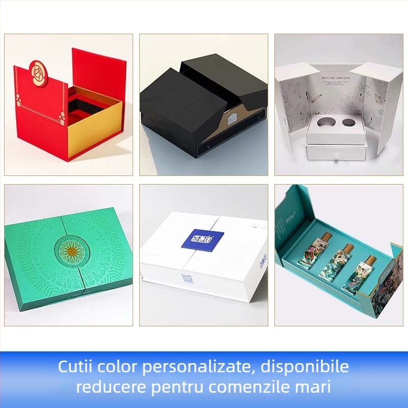 Cutie de ambalare cadouri de Anul Nou din carton, personalizabilă; 230 GSM; imprimare offset, serigrafie, embosare, UV, ștampilare cu aur/silver; imprimare logo disponibilă; dimensiuni interne și externe personalizabile