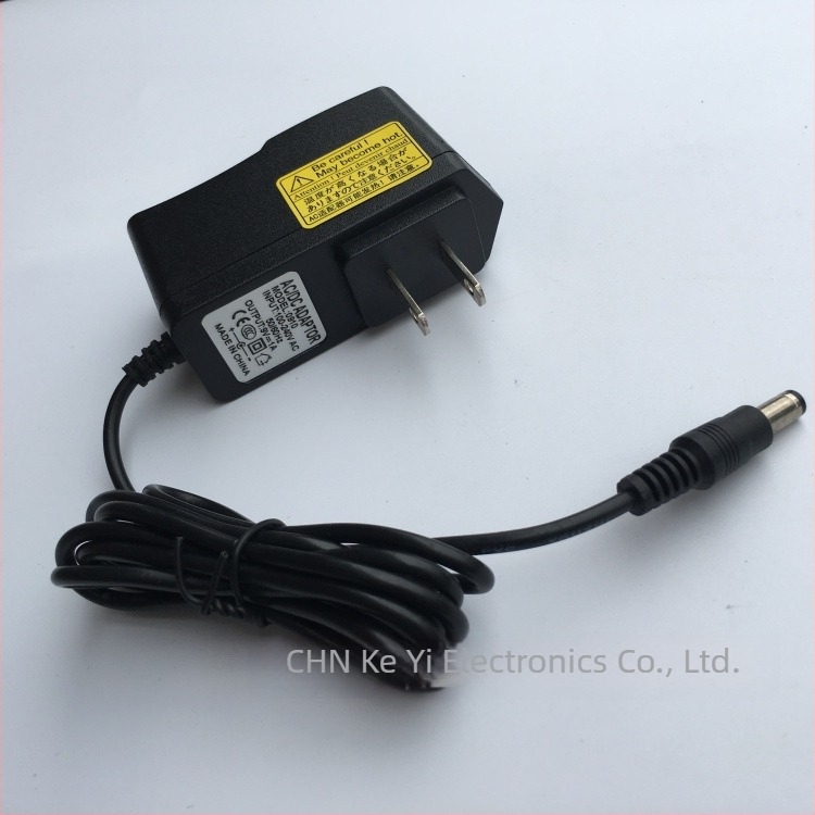 Sursă de alimentare pentru pedala de efecte pentru chitară, ieșire 9V, 1A, 12W, switch-mode, intrare 100-240V