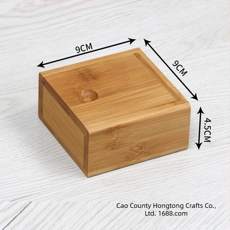 Cutie din lemn pentru depozitare și bijuterii, Model 029, Lemn natural, Finisaj sculptural, Interior personalizat și logo personalizat