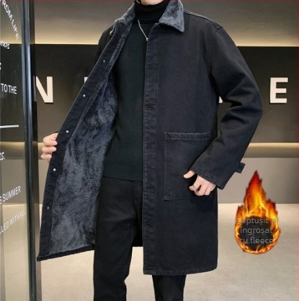 Palton din bumbac 71–85%, căptușeală din catifea, țesătură groasă, închidere cu nasturi simple, croială largă