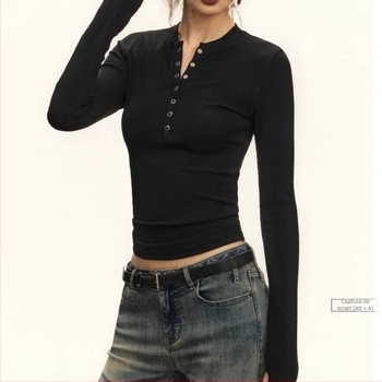 Tricou de damă cu mânecă lungă și guler stand, croială Slim, amestec modal-polimer (70–80% modal, 30–50% polyester), lungime obișnuită 50–65 cm