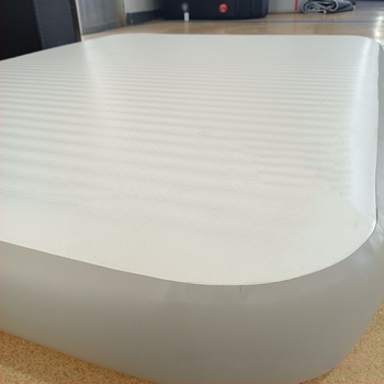 Saltea gonflabilă pentru camping – suprafață PVC, grosime 20 cm, greutate 8 kg, sarcină maximă 200 kg, Include pompă electrică de 500W și kit de reparații