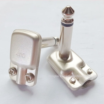 Conector audio TS mono 1/4'', unghi drept, carcasă plată, doi conductori, contacte din cupru, rezistent la foc. Model BP2RPT/BP2RPT-B