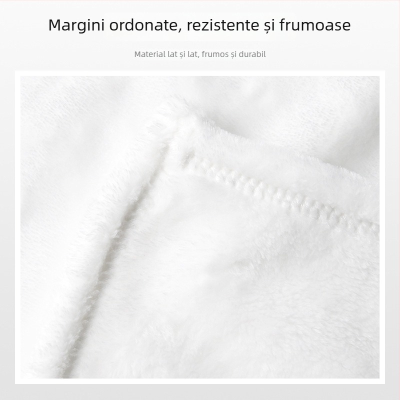 Cuvertură din flanelă cu personalizare, greutate 300–500 g, modele: dungi, fulgi de zăpadă, astronaut.