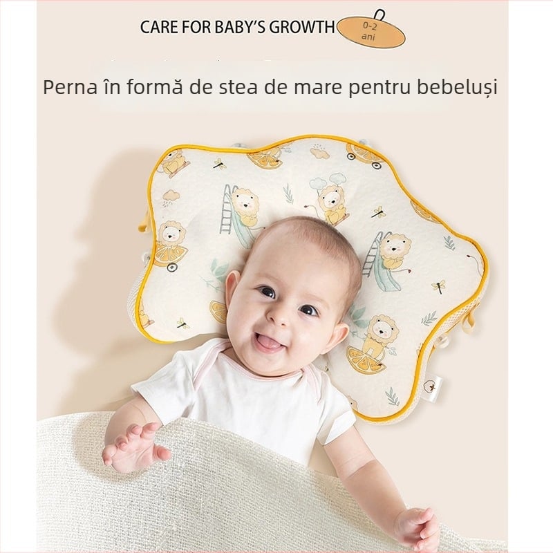 Perneță pentru bebeluși, în formă de stea de mare, nucleu din memory cotton, husă din fibre chimice, personalizare disponibilă; înălimea nucleului sub 5 cm; greutate sub 0,5 kg; potrivit pentru bebeluși.