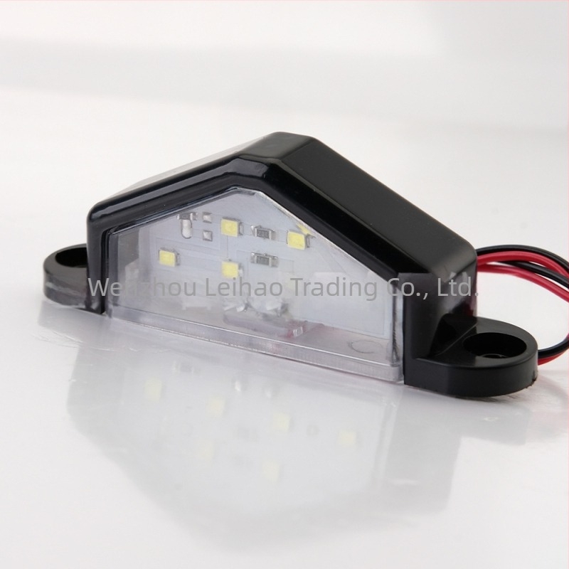 Lampa LED pentru plăcuța de înmatriculare – universală, 12–24V, 10W, durată de viață 50.000 ore, curent 0,2 A