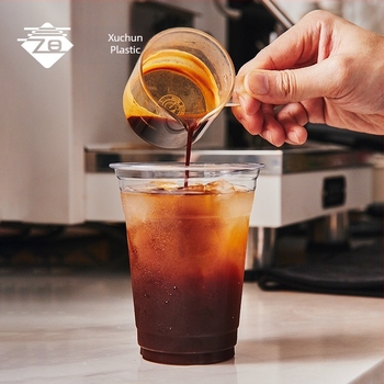 Cupa de cafea din plastic, de unică folosință — transparanță ridicată, rotundă, PET, 401–500 ml, model personalizabil, imprimare logo disponibil