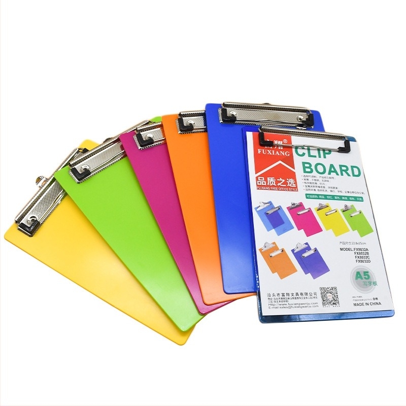 Fuxiang A5 clipboard cu clemă din plastic, model Fx8032d