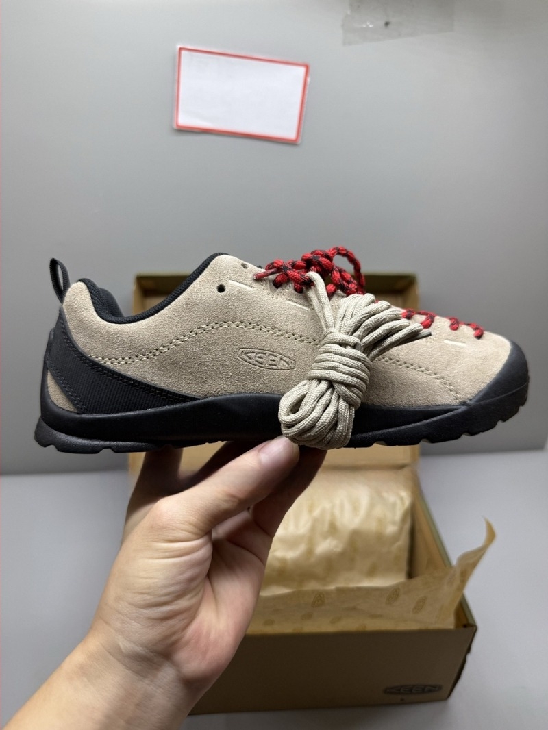 Pantofi de drumeție cu partea superioară din suede, talpă din cauciuc vulcanizat, unisex, talpă joasă, vârf ascuțit